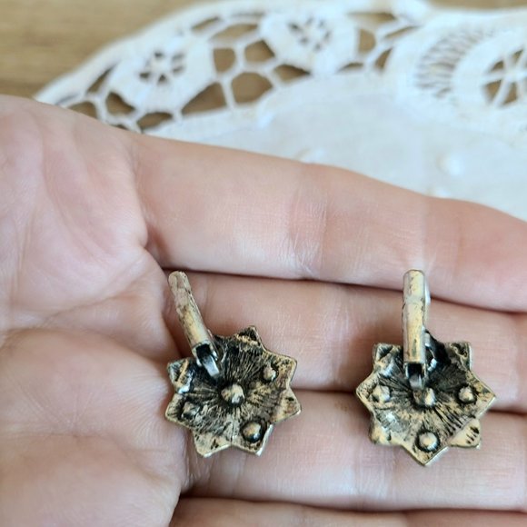 Large earrings with purple rhinestones. France. - Picture 4 of 4